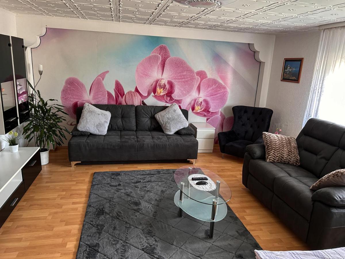 Ferien- Und Monteurwohnung Julia Moerlenbach Ngoại thất bức ảnh