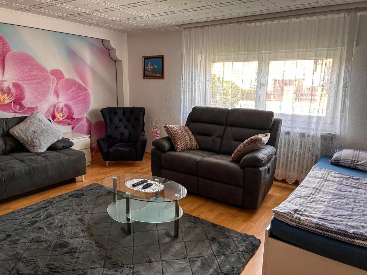 Ferien- Und Monteurwohnung Julia Moerlenbach Ngoại thất bức ảnh
