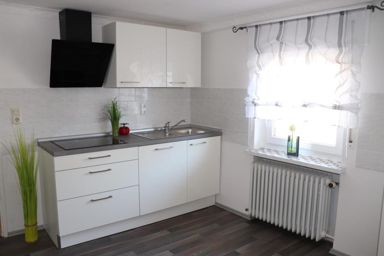 Ferien- Und Monteurwohnung Julia Moerlenbach Ngoại thất bức ảnh