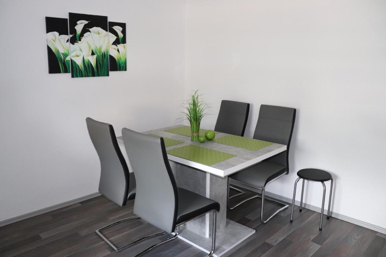 Ferien- Und Monteurwohnung Julia Moerlenbach Ngoại thất bức ảnh
